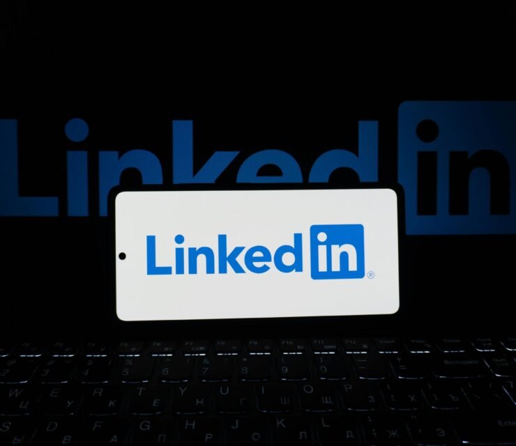 Cara Optimasi Profil LinkedIn Agar Dilirik Rekruter di 2026