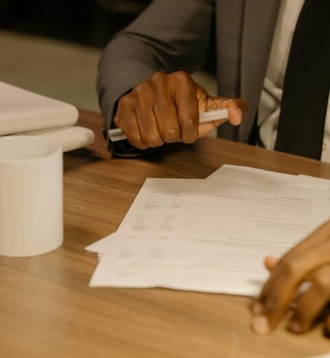 5 Perbedaan CV ATS dan Kreatif: Mana yang Paling Cepat Dilirik HRD Perusahaan?