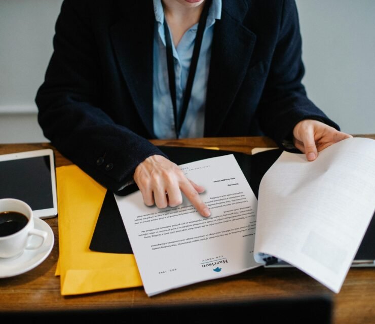 5 Perbedaan CV ATS dan Kreatif: Mana yang Paling Cepat Dilirik HRD Perusahaan?